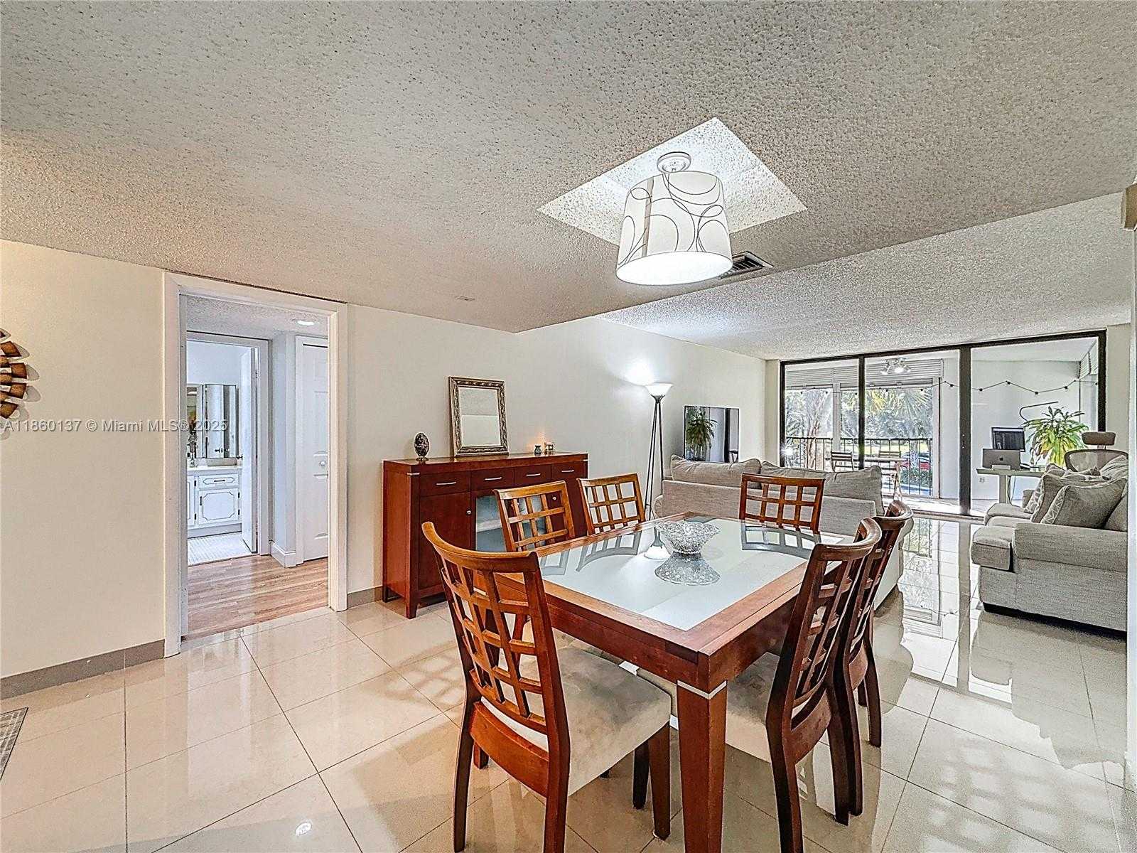 Small Image of 16475 GOLF CLUB RD #202, Weston Number 3