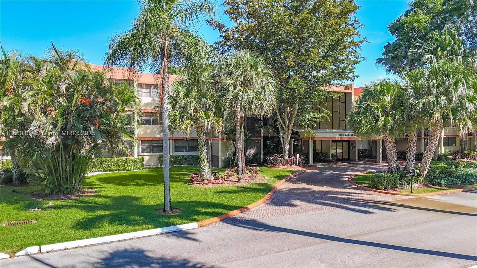 Small Image of 16475 GOLF CLUB RD #202, Weston Number 39