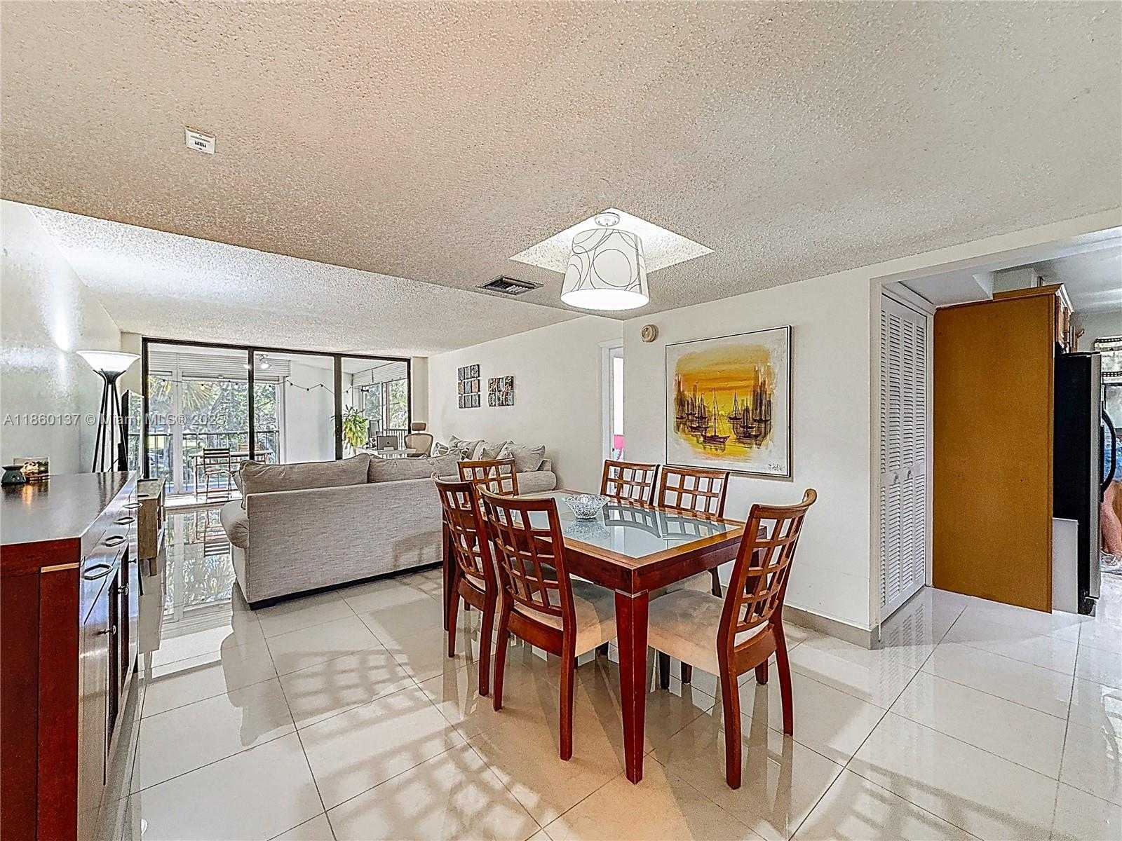 Small Image of 16475 GOLF CLUB RD #202, Weston Number 4