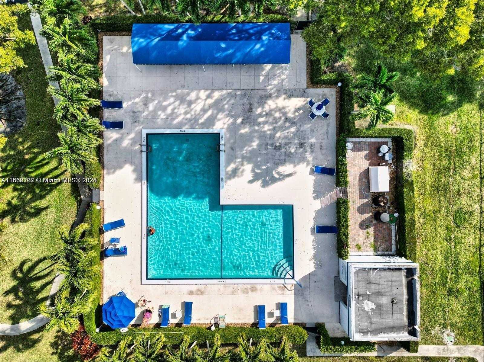 Small Image of 16475 GOLF CLUB RD #202, Weston Number 40