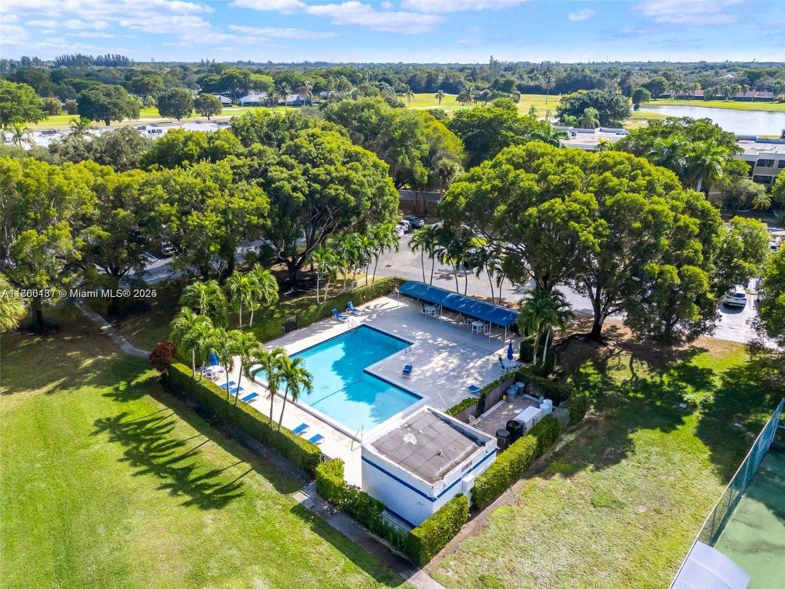 Small Image of 16475 GOLF CLUB RD #202, Weston Number 42