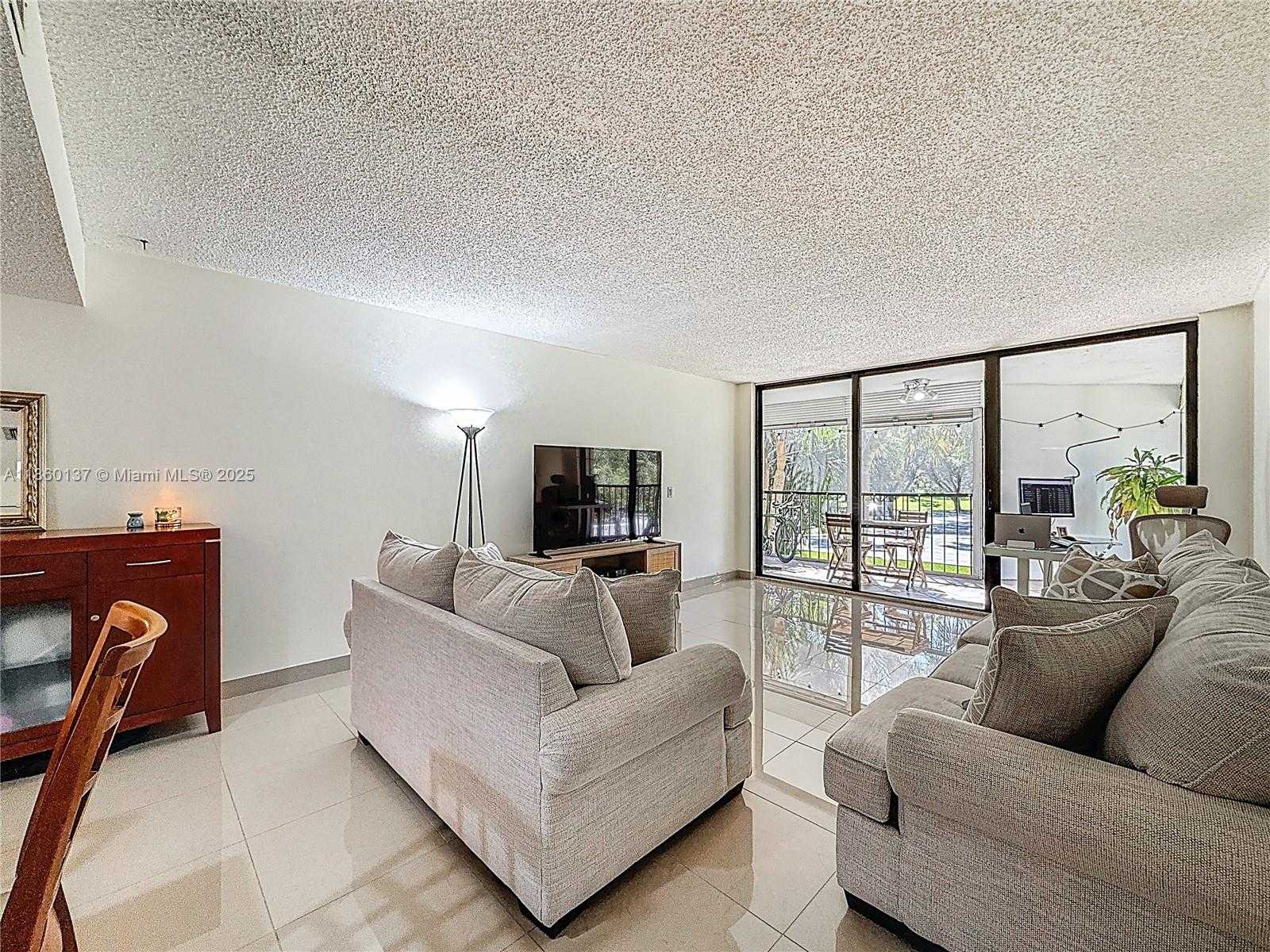 Small Image of 16475 GOLF CLUB RD #202, Weston Number 5