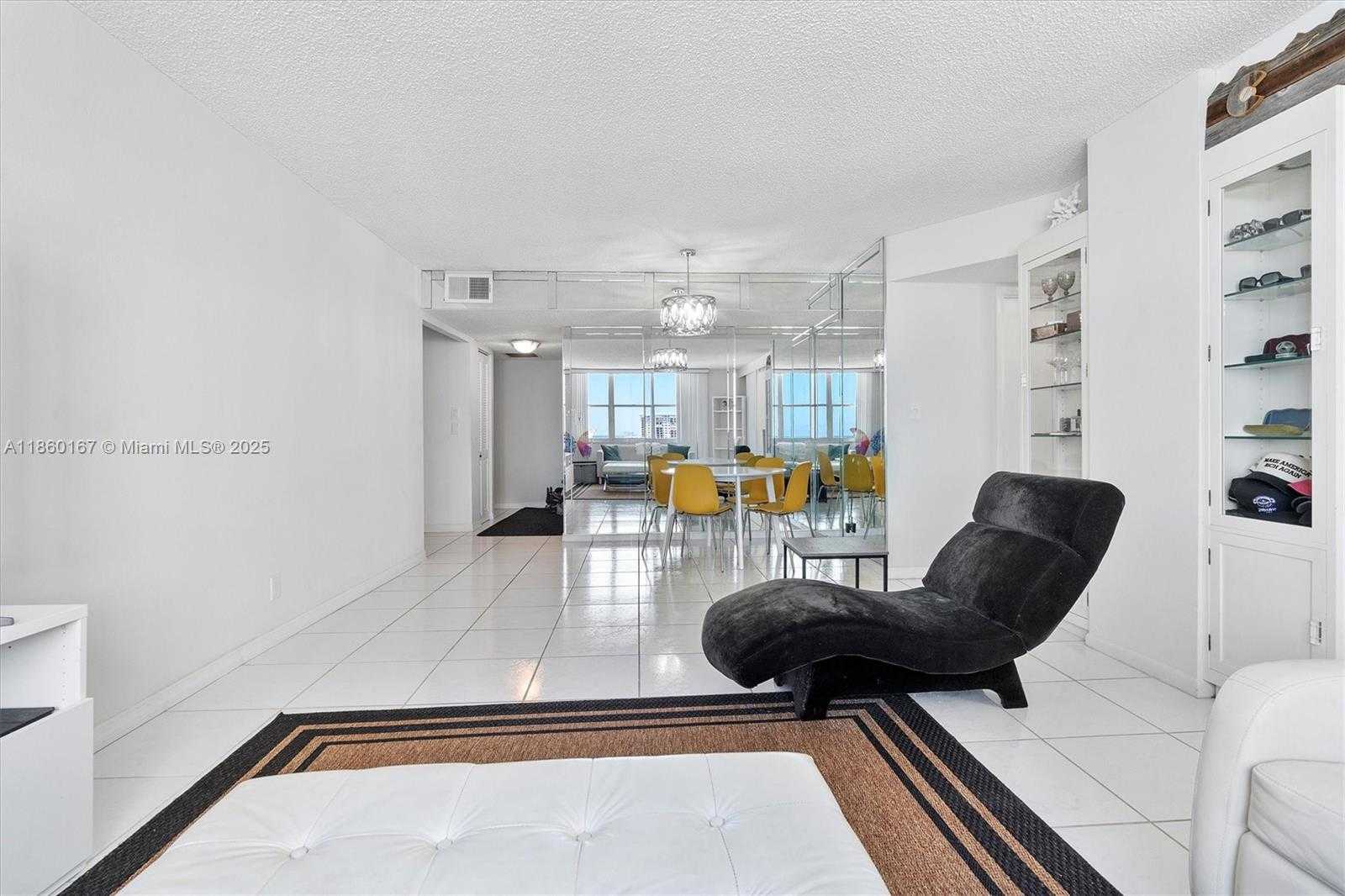 Small Image of 2201 SOUTH OCEAN DR #1705, Hollywood Number 9