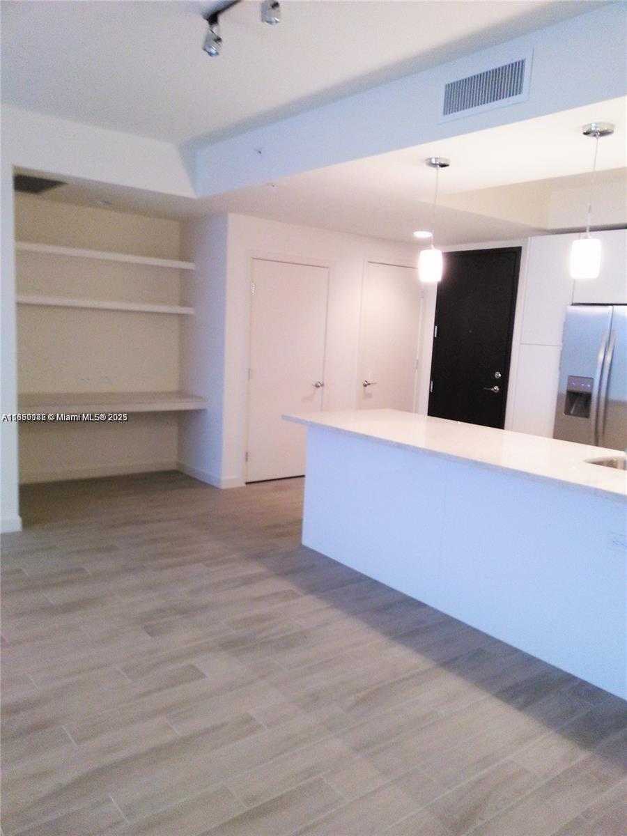 Small Image of 999 SOUTH WEST 1ST AVE #2705, Miami Number 17