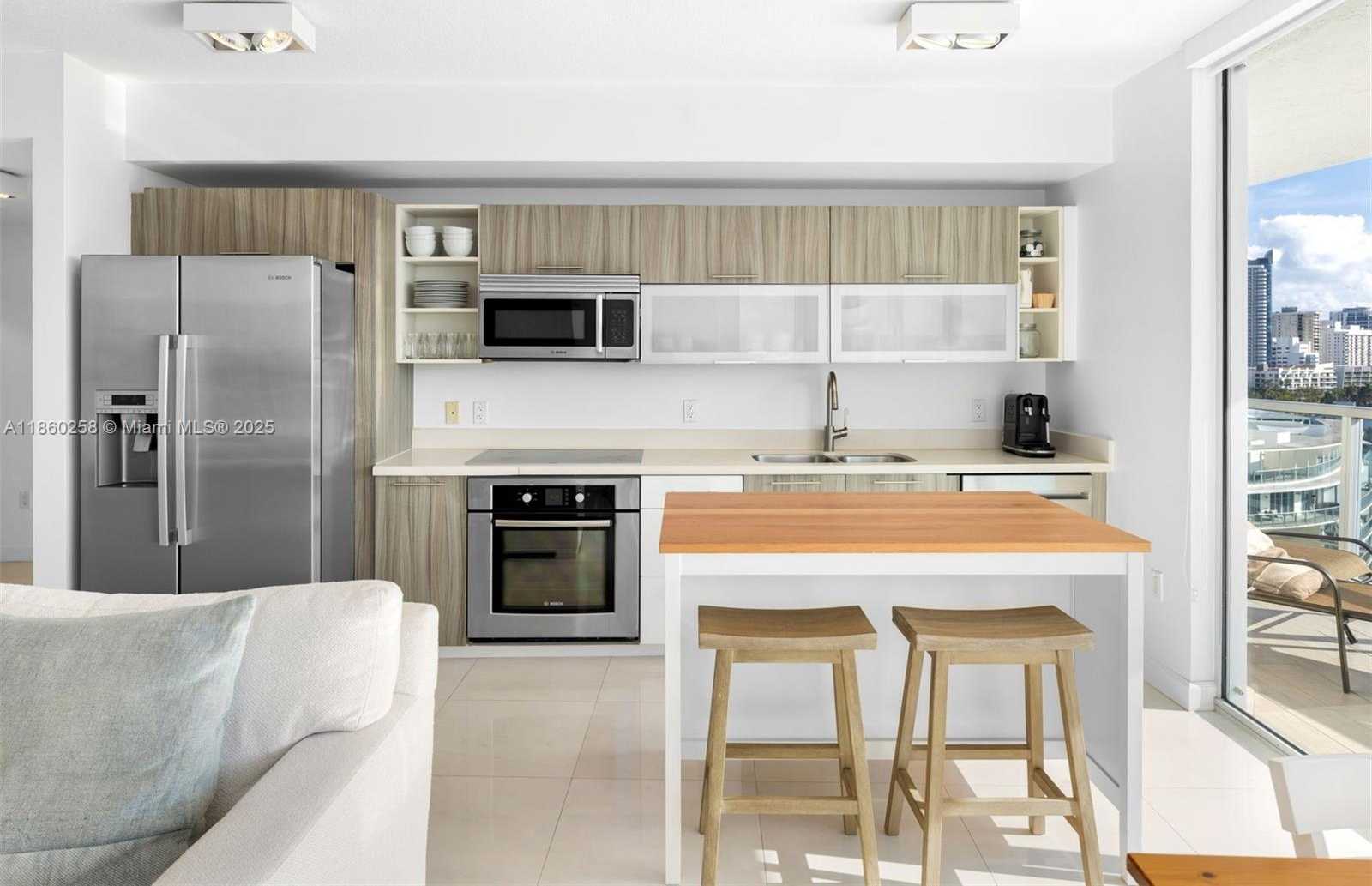 Small Image of 6700 INDIAN CREEK DR #1207, Miami Beach Number 9