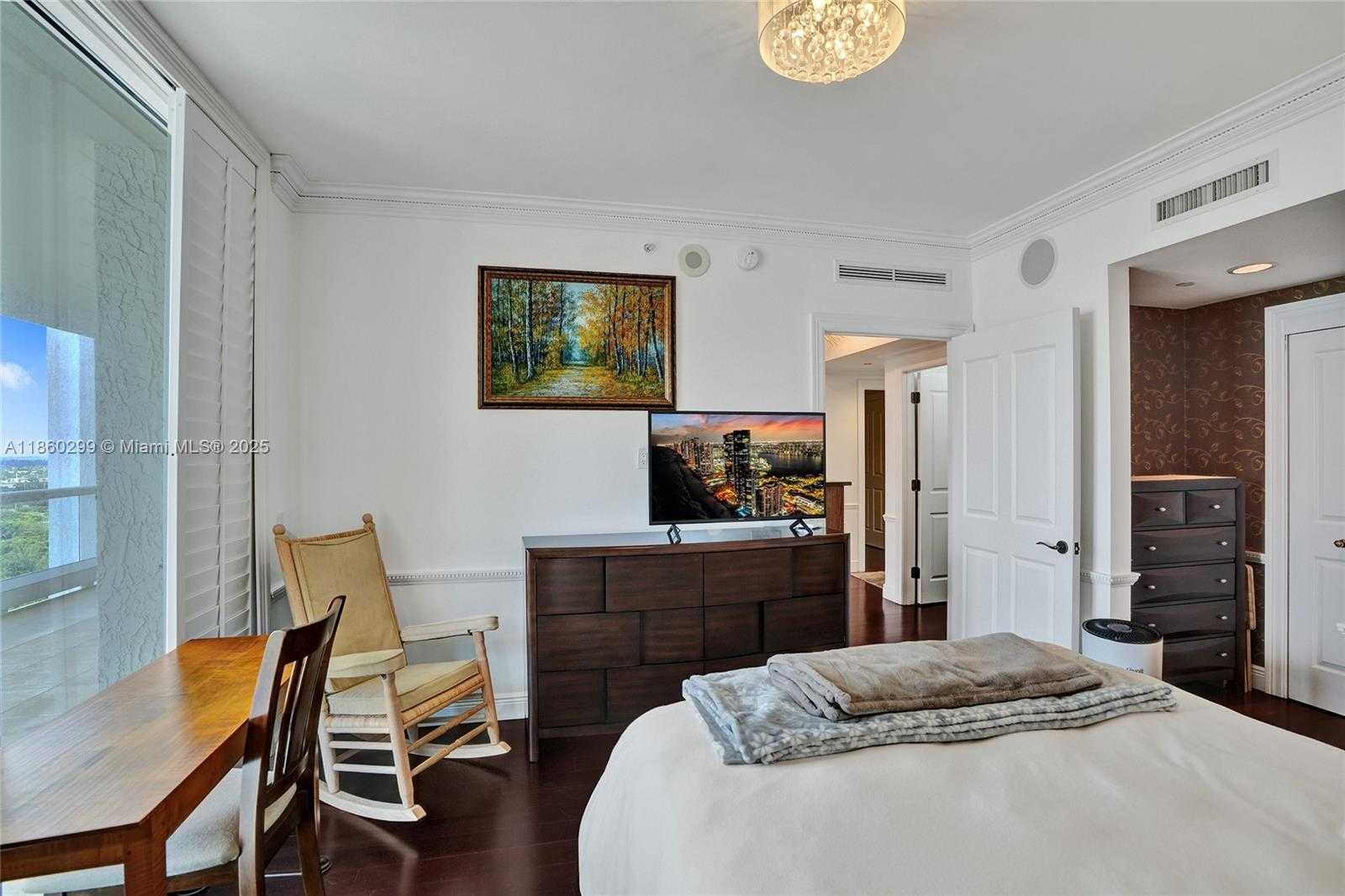 Small Image of 6000 ISLAND BLVD #1802, Aventura Number 22