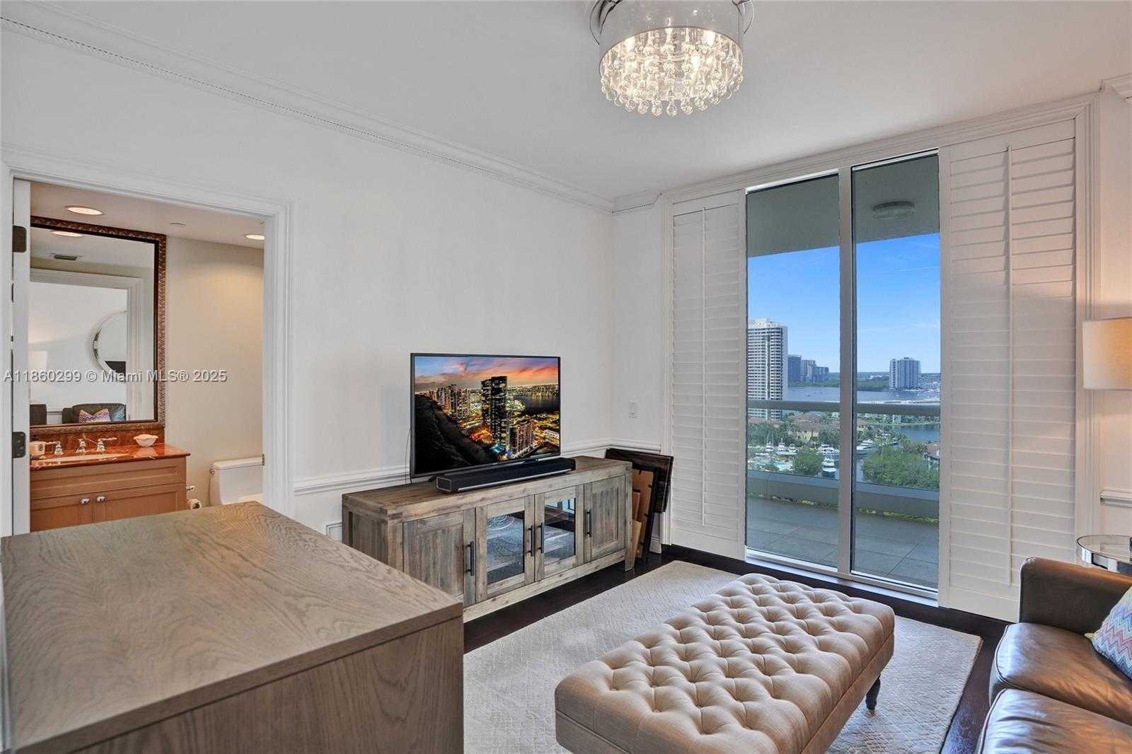 Small Image of 6000 ISLAND BLVD #1802, Aventura Number 25