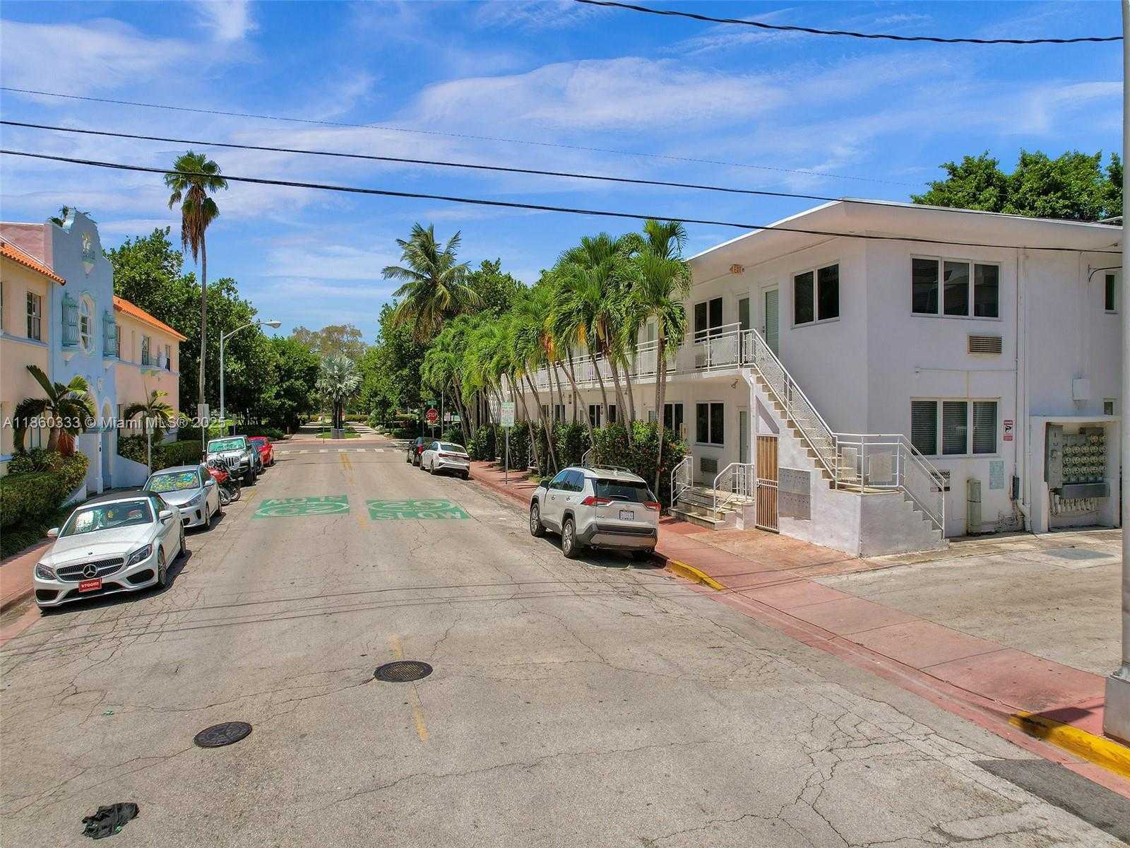 Small Image of 745 13TH ST #14, Miami Beach Number 15