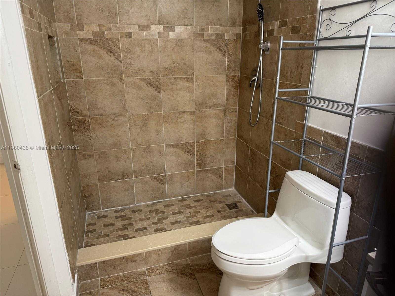Small Image of 17500 NORTH WEST 67TH PL #M-4, Hialeah Number 10