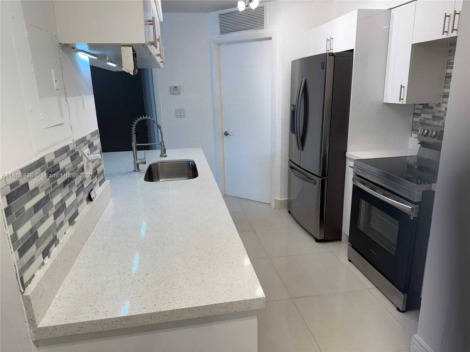 Small Image of 17500 NORTH WEST 67TH PL #M-4, Hialeah Number 6