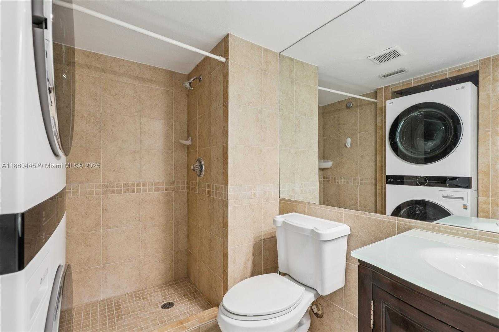 Small Image of 195 LAKEVIEW DR #105, Weston Number 26