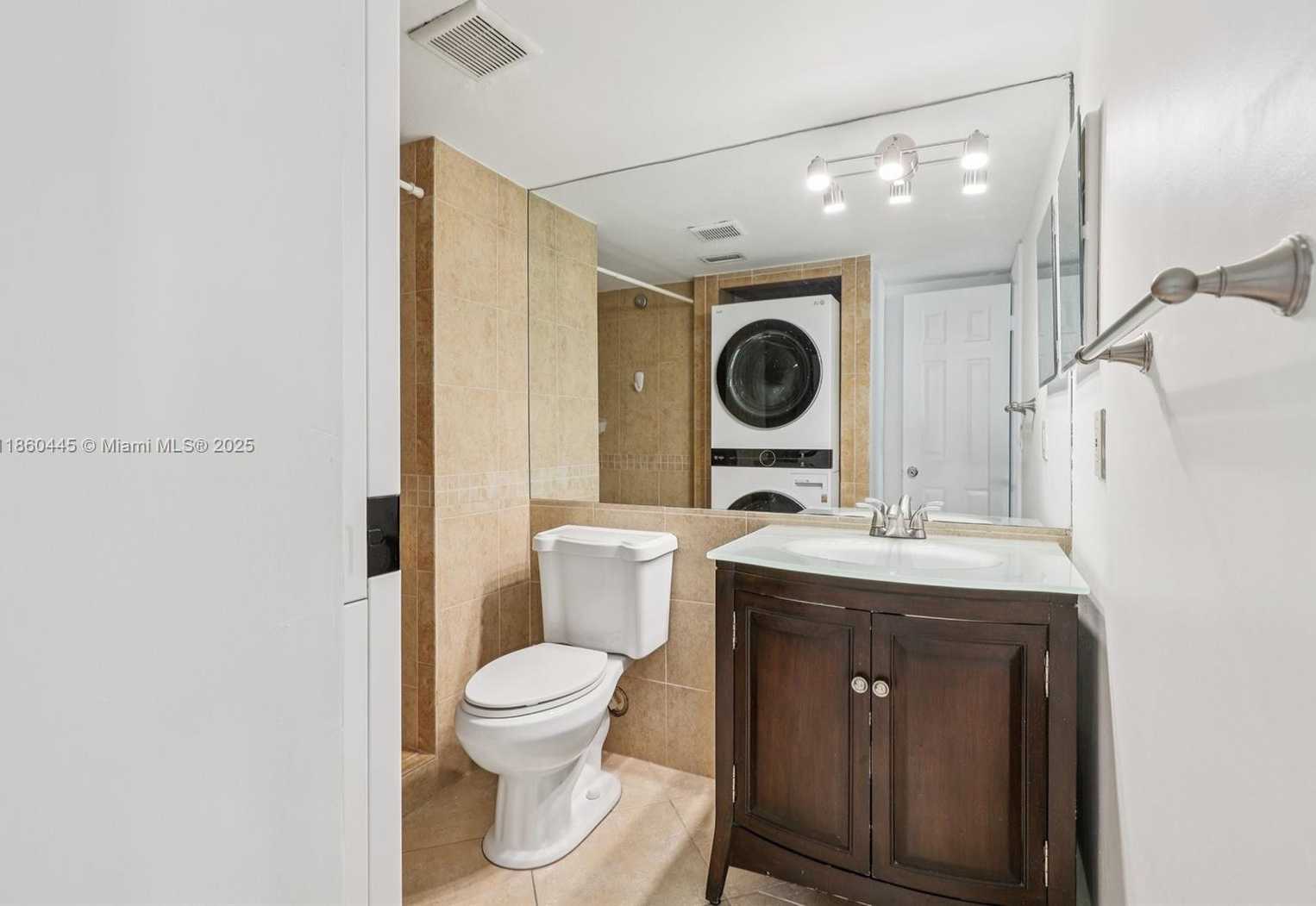 Small Image of 195 LAKEVIEW DR #105, Weston Number 27
