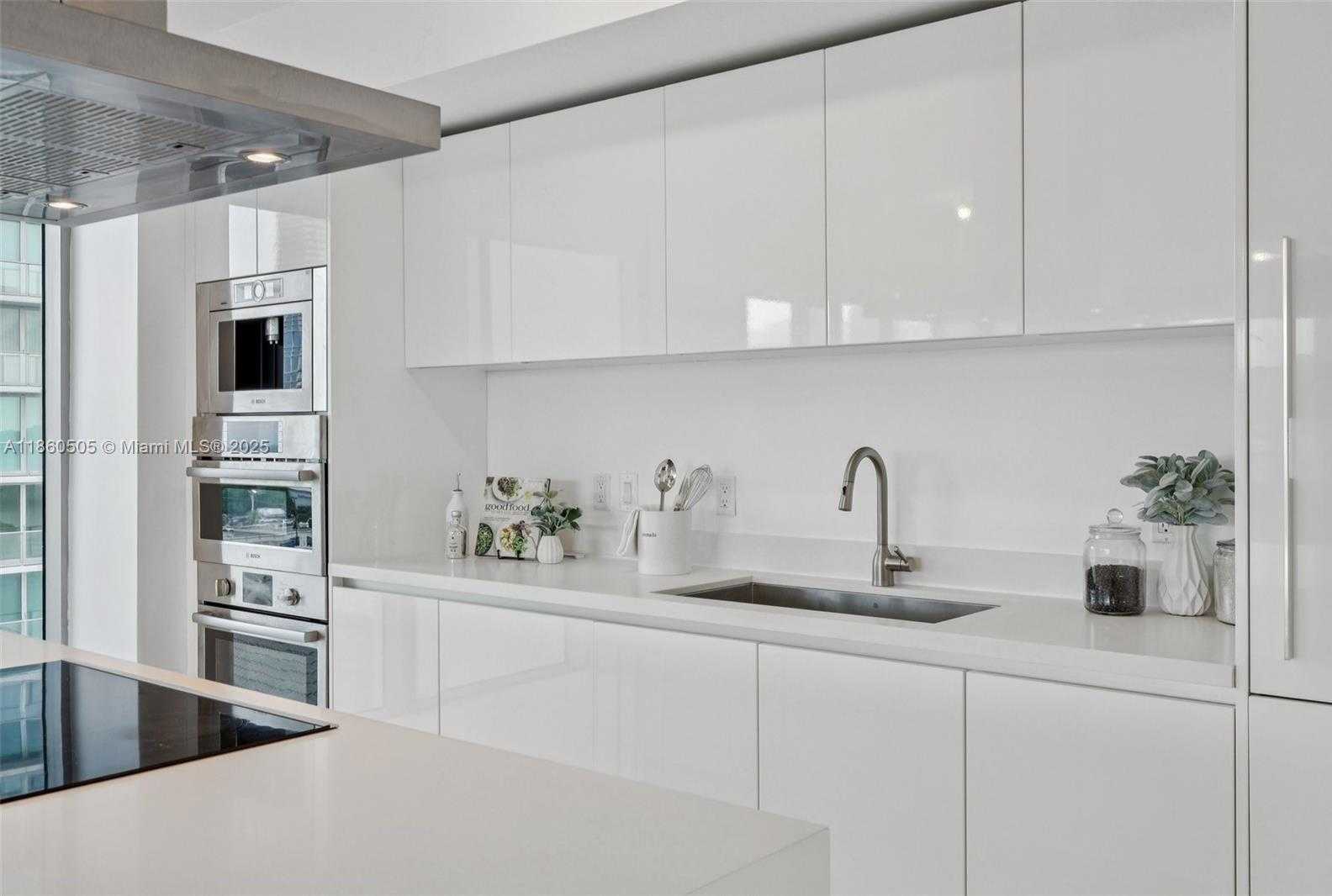 Small Image of 330 SUNNY ISLES BLVD #5-907, Sunny Isles Beach Number 17