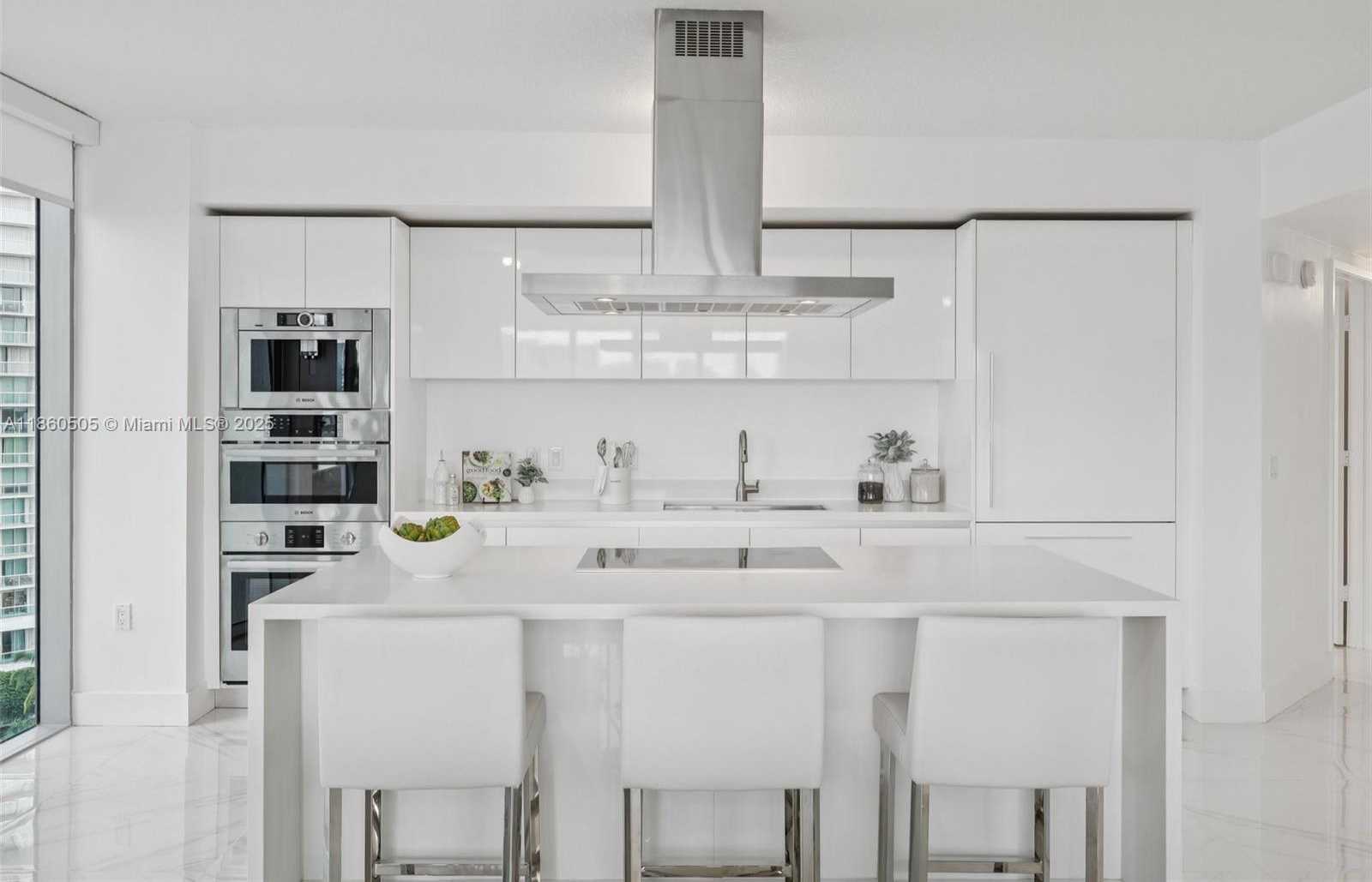 Small Image of 330 SUNNY ISLES BLVD #5-907, Sunny Isles Beach Number 25