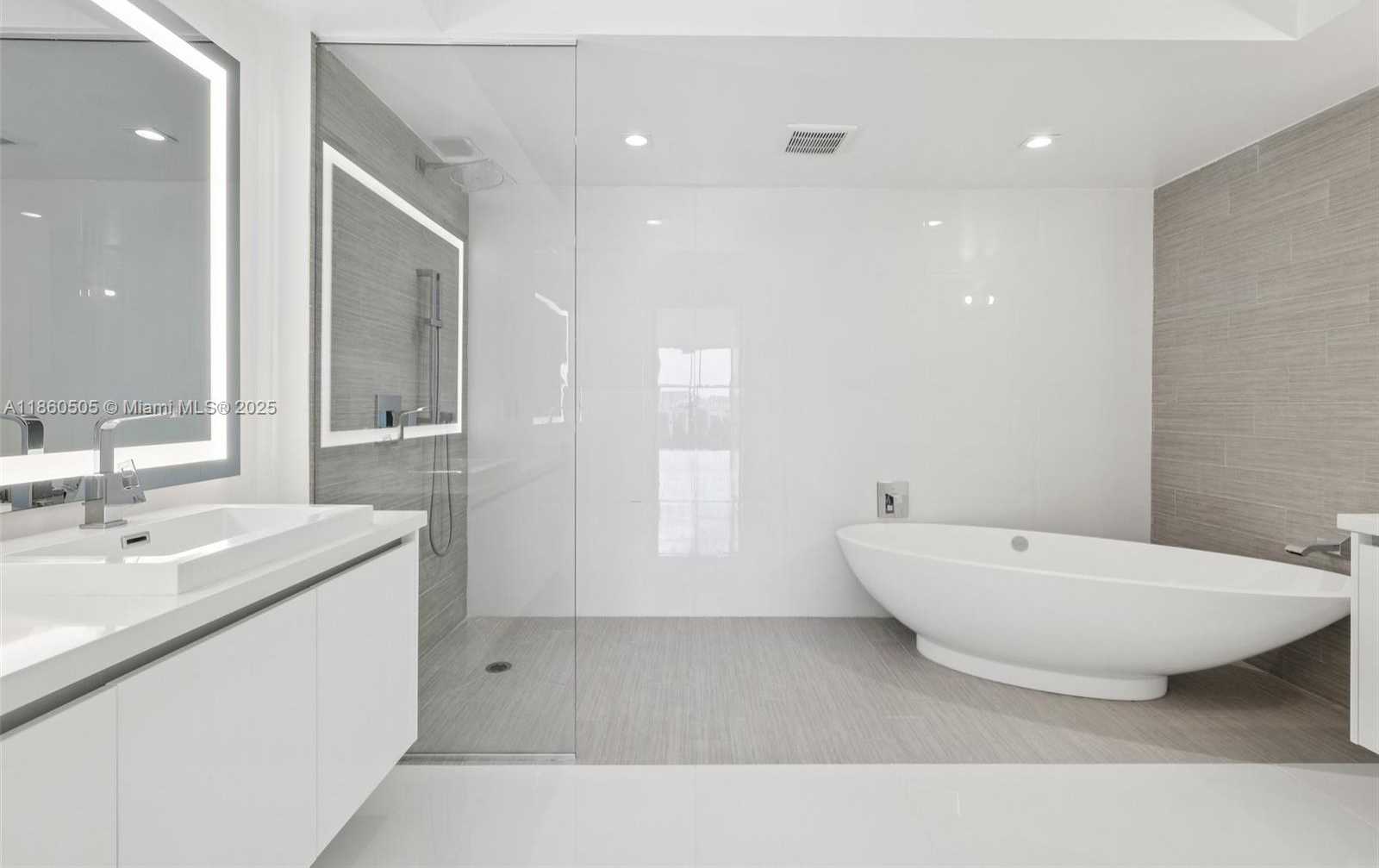 Small Image of 330 SUNNY ISLES BLVD #5-907, Sunny Isles Beach Number 30