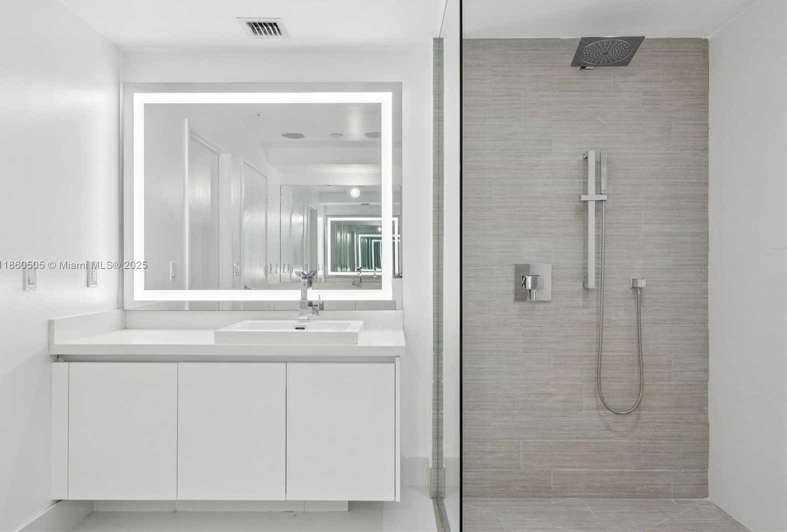 Small Image of 330 SUNNY ISLES BLVD #5-907, Sunny Isles Beach Number 32