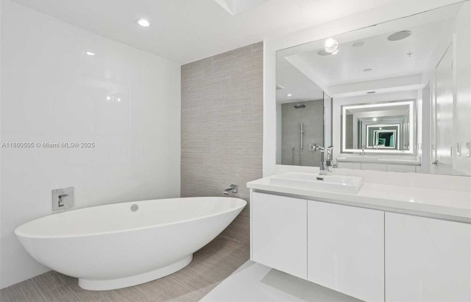 Small Image of 330 SUNNY ISLES BLVD #5-907, Sunny Isles Beach Number 34
