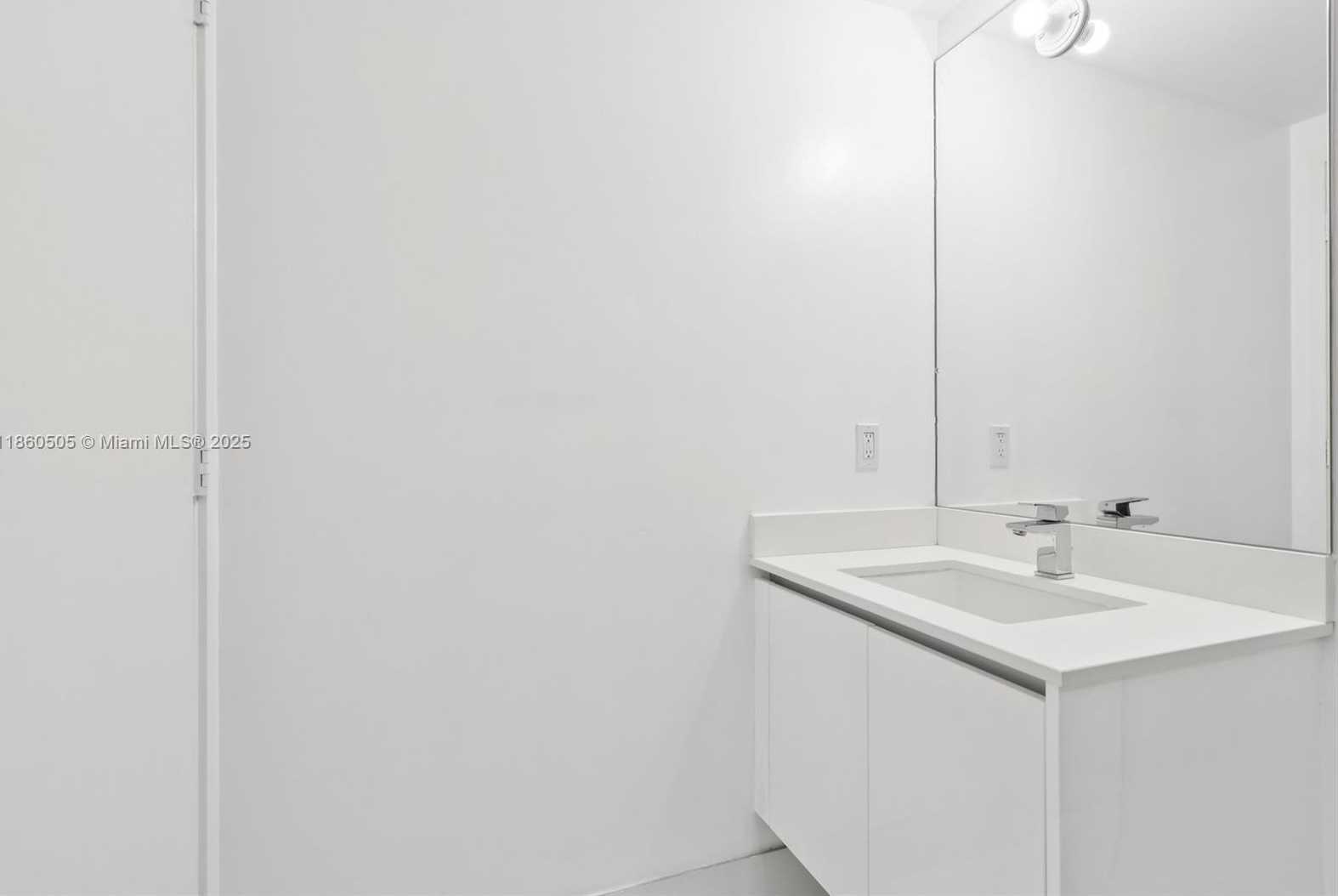 Small Image of 330 SUNNY ISLES BLVD #5-907, Sunny Isles Beach Number 52