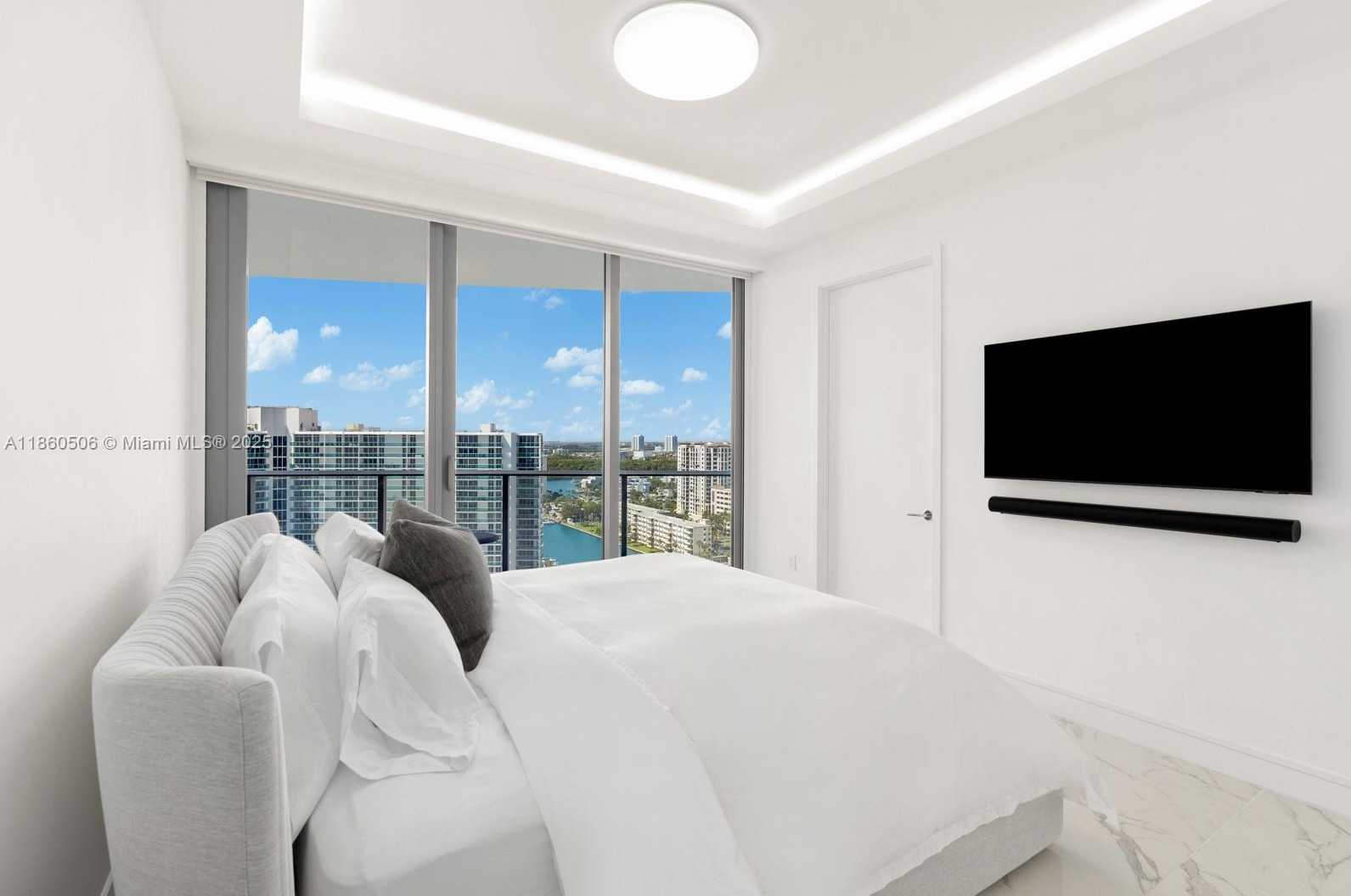 Small Image of 15701 COLLINS AVE #1705, Sunny Isles Beach Number 24