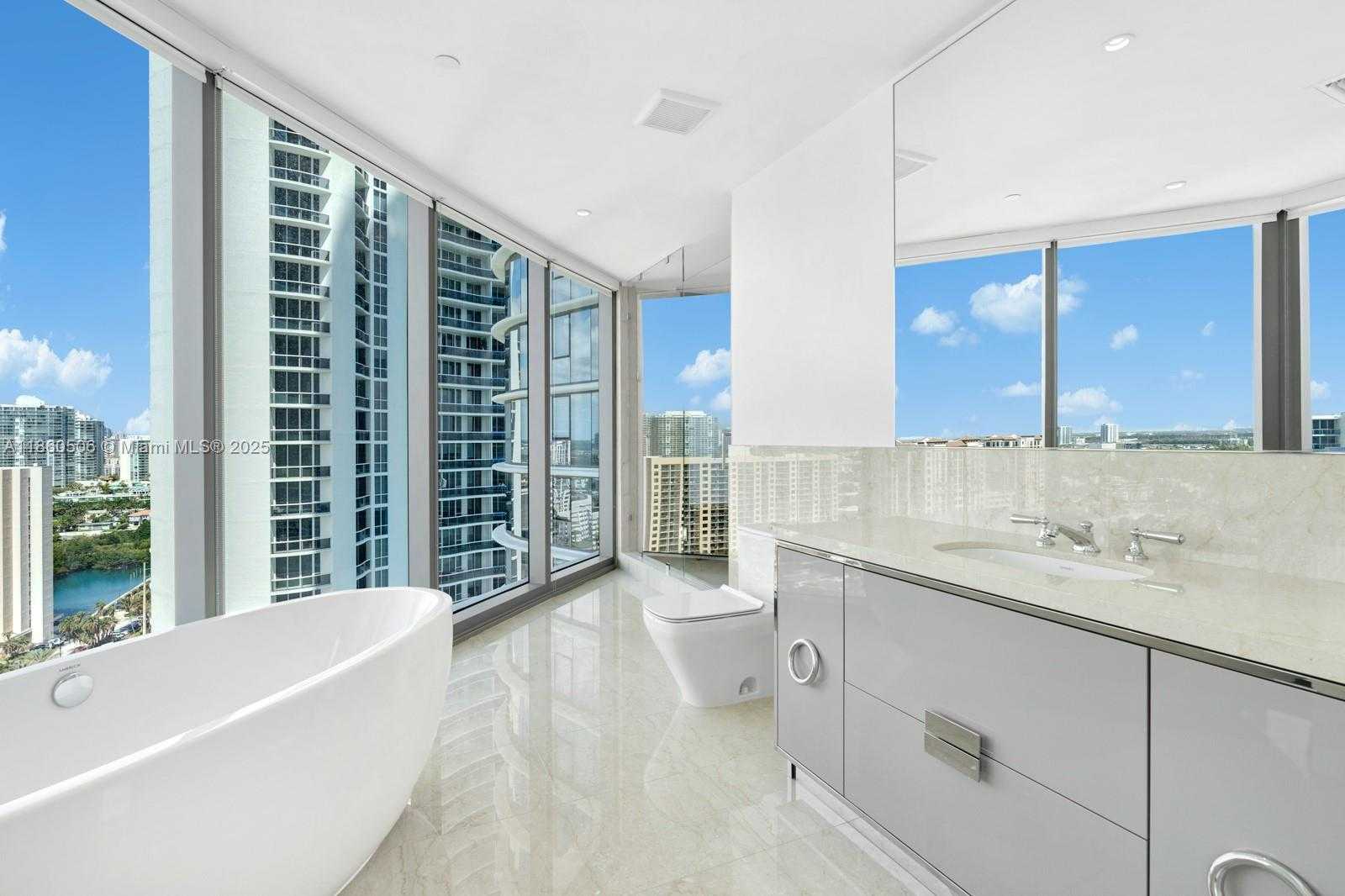 Small Image of 15701 COLLINS AVE #1705, Sunny Isles Beach Number 25