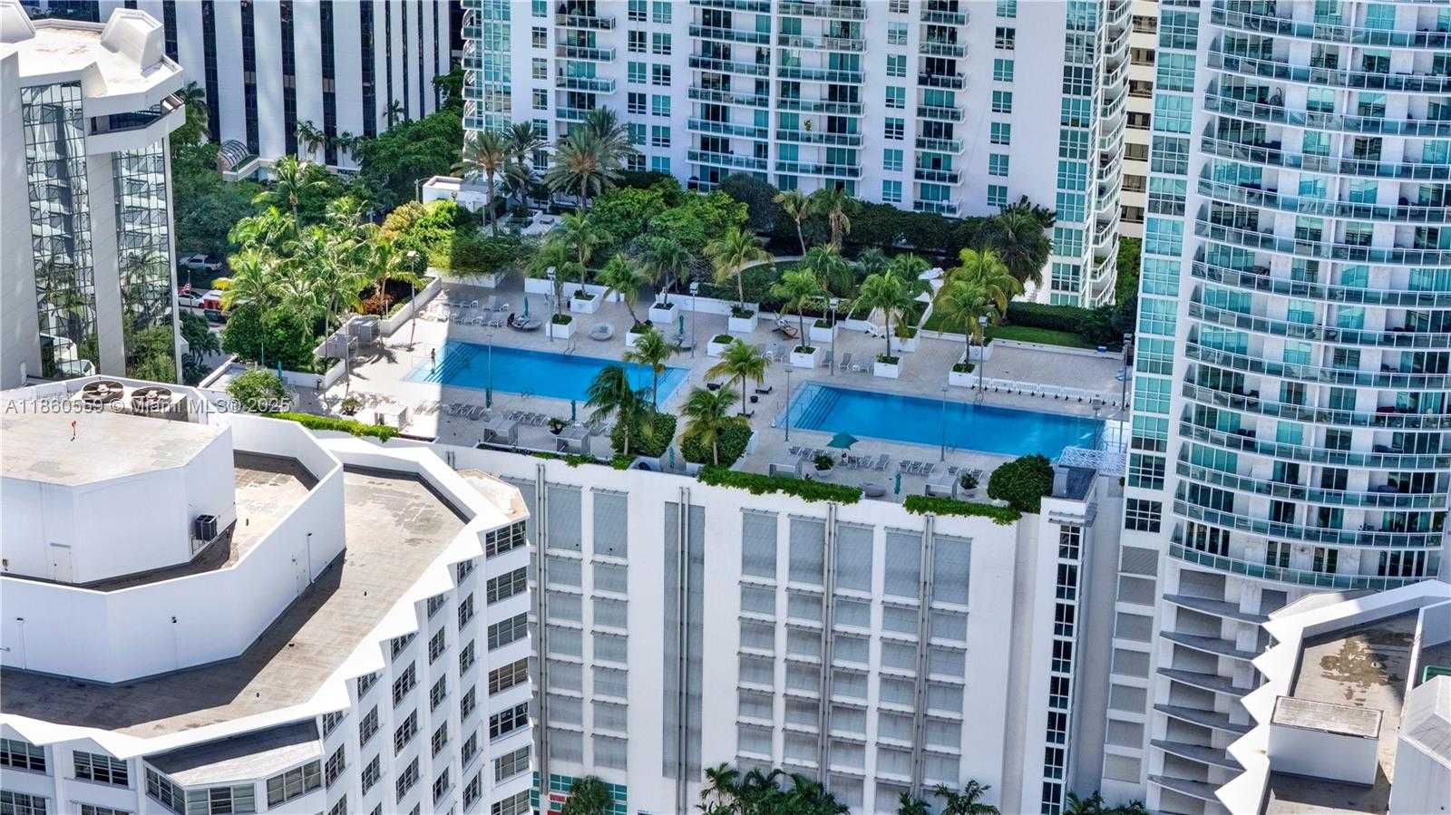 Small Image of 950 BRICKELL BAY DR #802, Miami Number 26