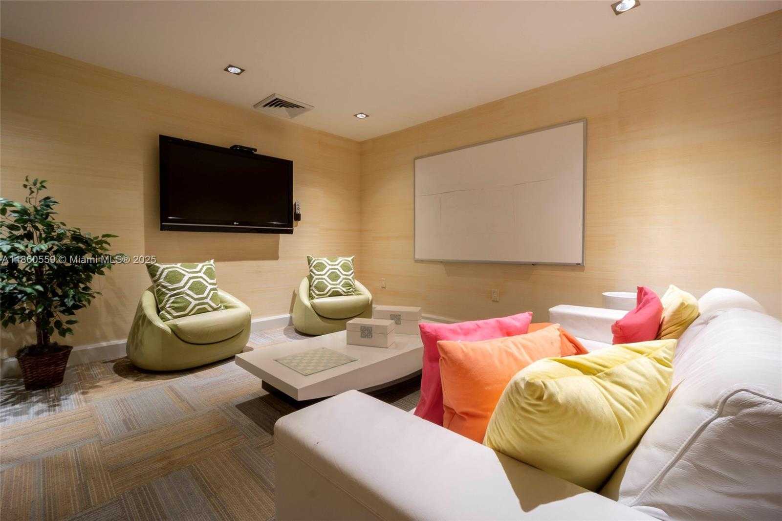 Small Image of 950 BRICKELL BAY DR #802, Miami Number 30