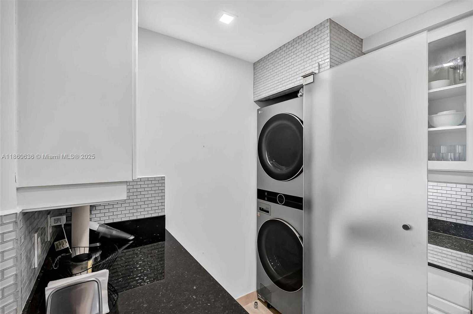 Small Image of 715 CRANDON BLVD #PH-5, Key Biscayne Number 11