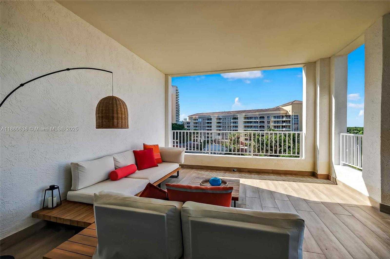 Small Image of 715 CRANDON BLVD #PH-5, Key Biscayne Number 17