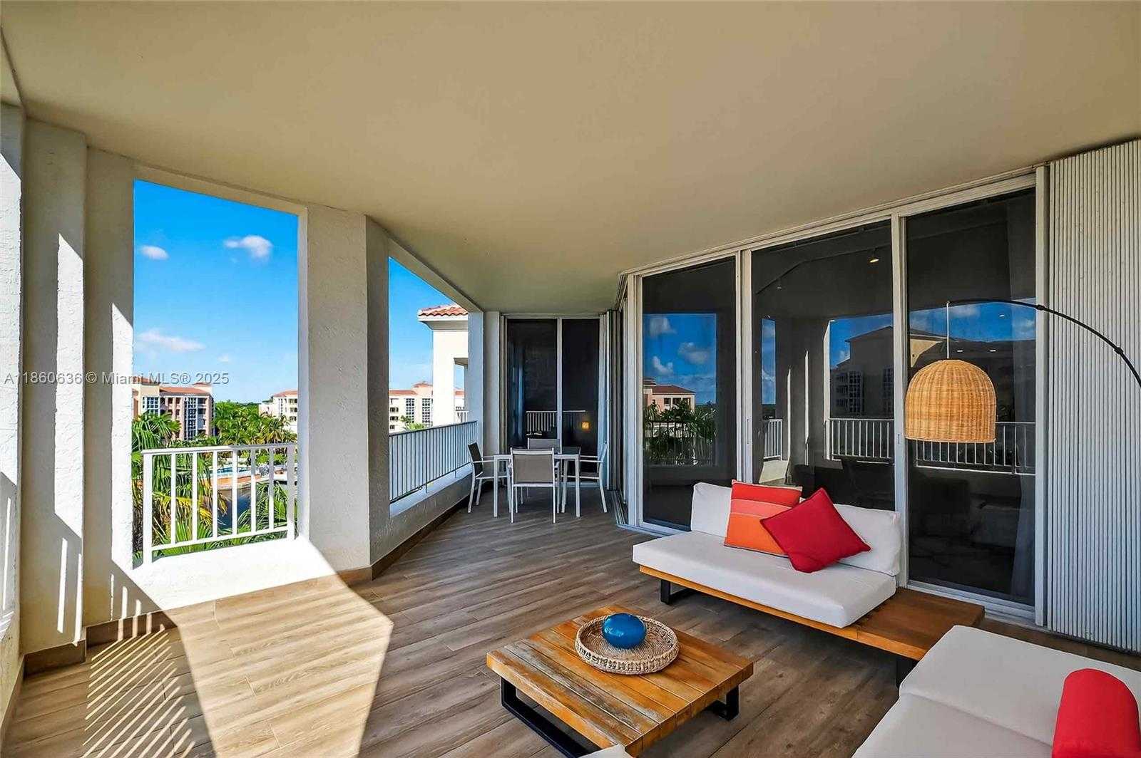 Small Image of 715 CRANDON BLVD #PH-5, Key Biscayne Number 20