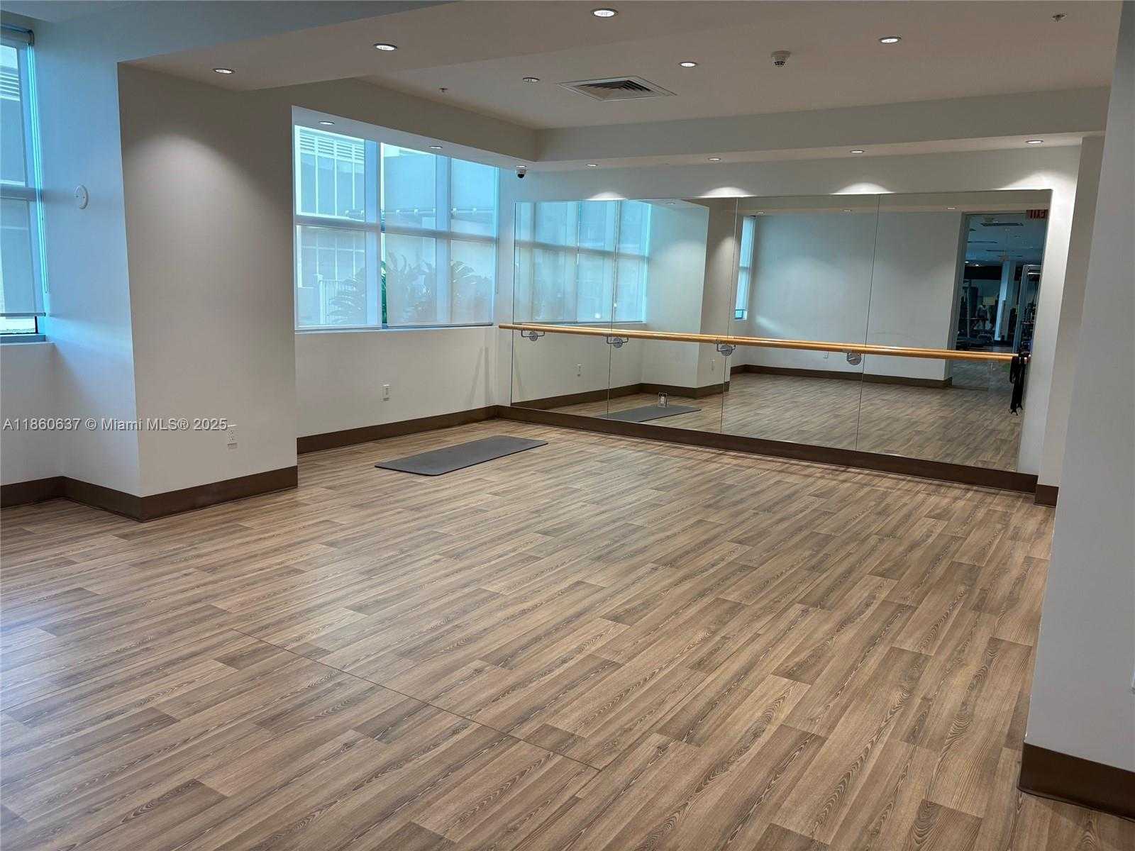 Small Image of 3301 NORTH EAST 1ST AVE #M0306, Miami Number 14