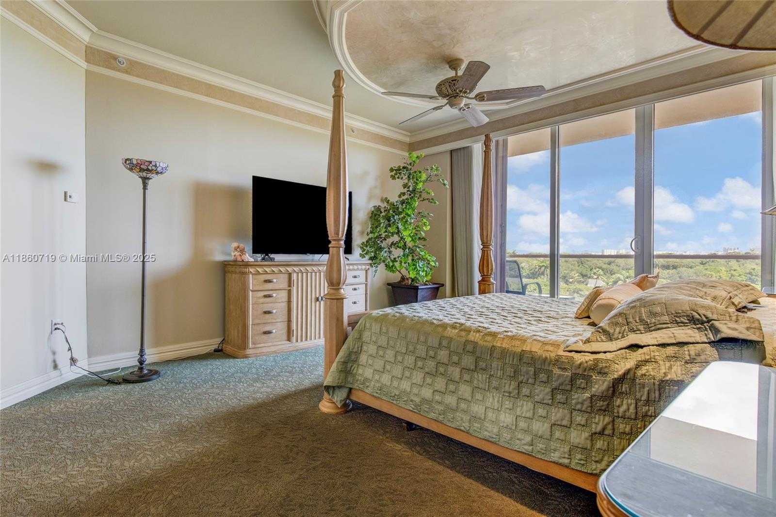 Small Image of 60 EDGEWATER DR #7H, Coral Gables Number 16