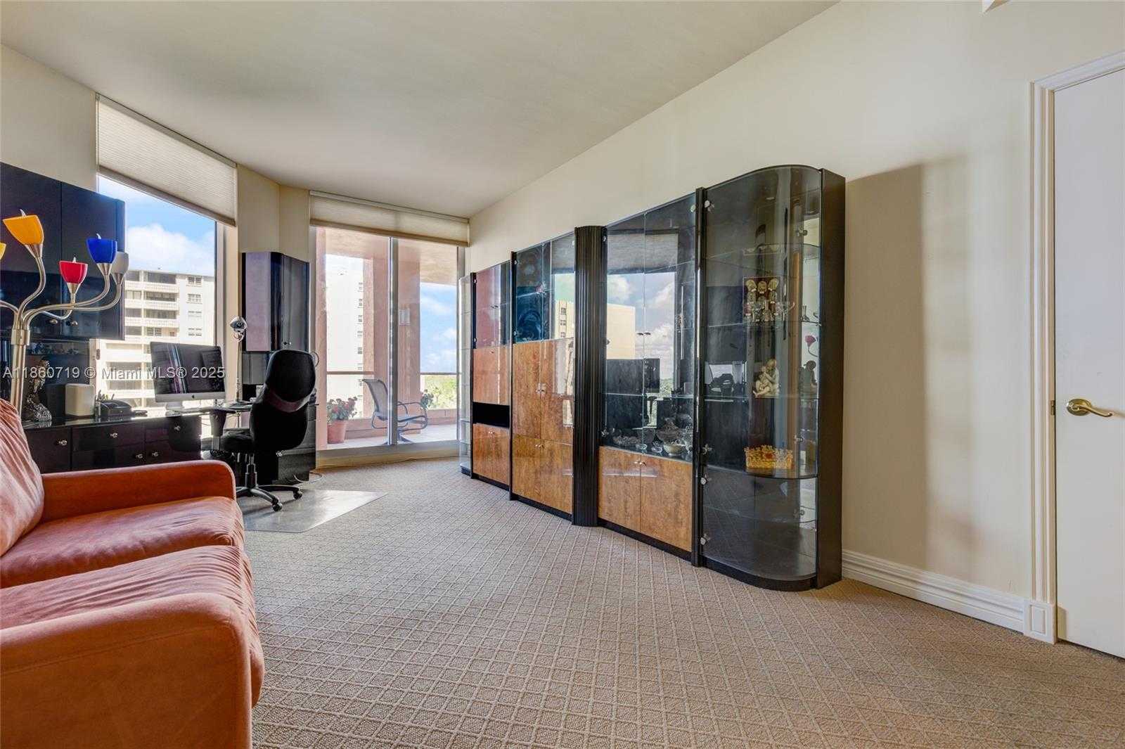 Small Image of 60 EDGEWATER DR #7H, Coral Gables Number 23