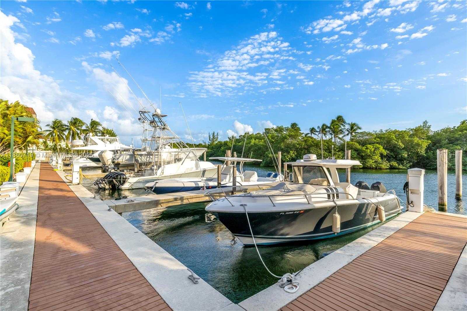 Small Image of 60 EDGEWATER DR #7H, Coral Gables Number 27