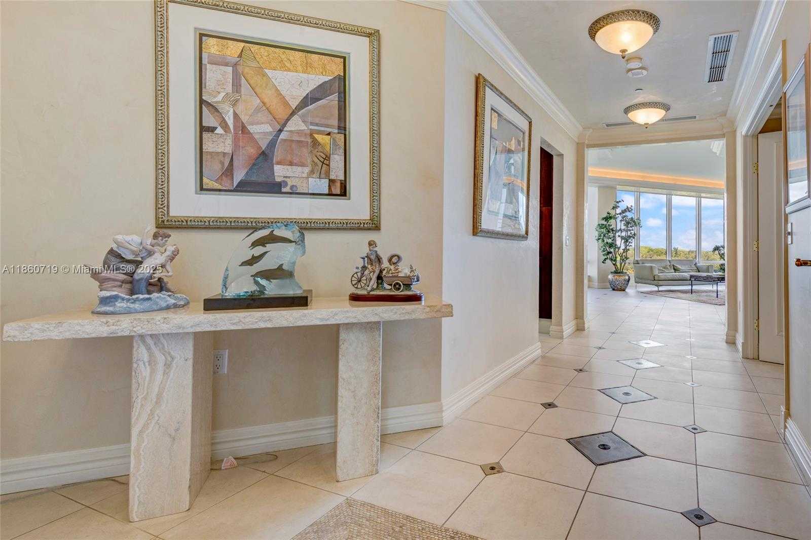 Small Image of 60 EDGEWATER DR #7H, Coral Gables Number 4