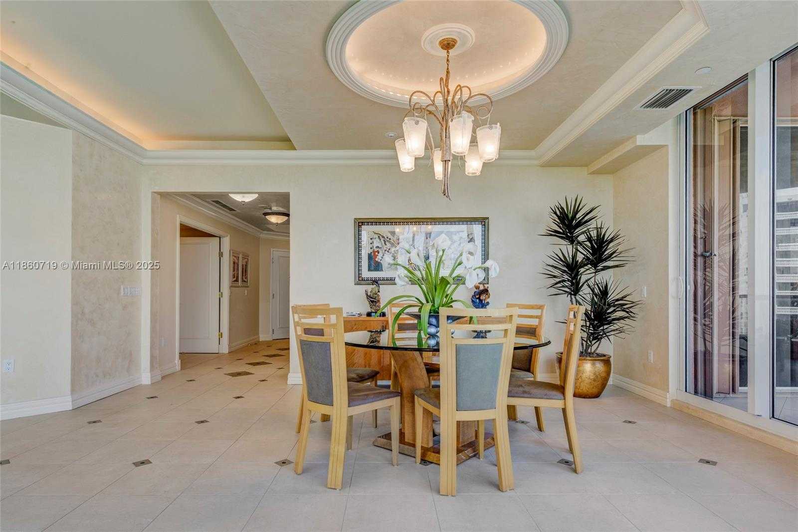 Small Image of 60 EDGEWATER DR #7H, Coral Gables Number 8