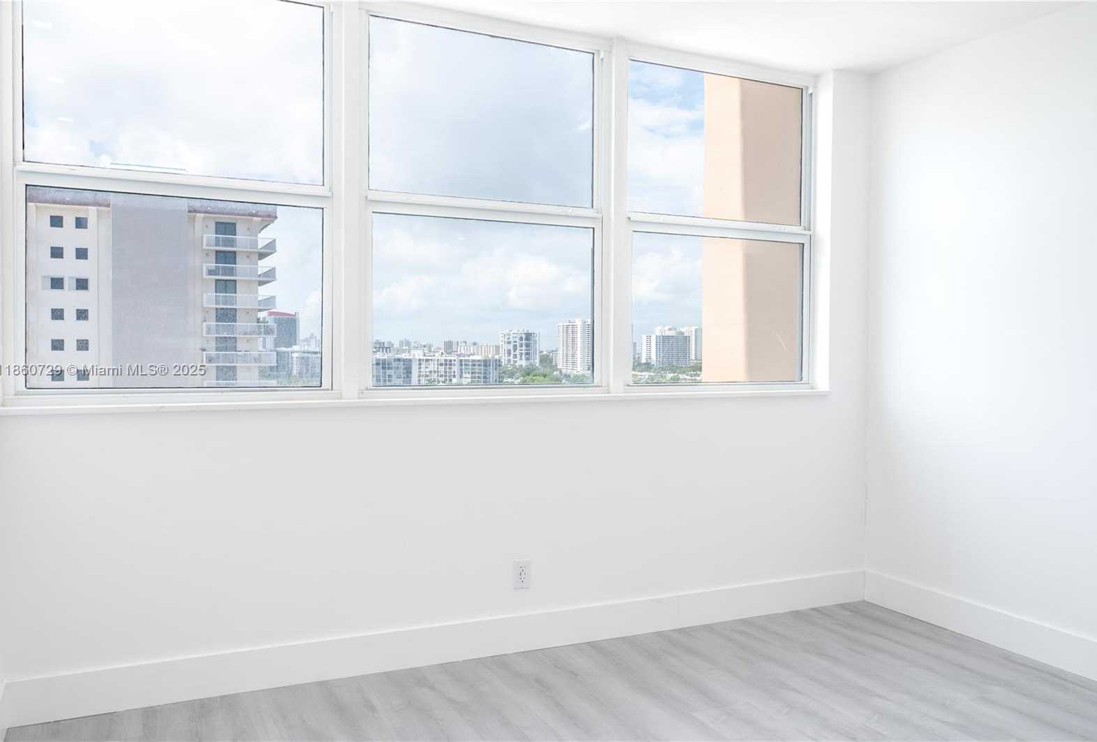 Small Image of 1410 SOUTH OCEAN DR #1406, Hollywood Number 19