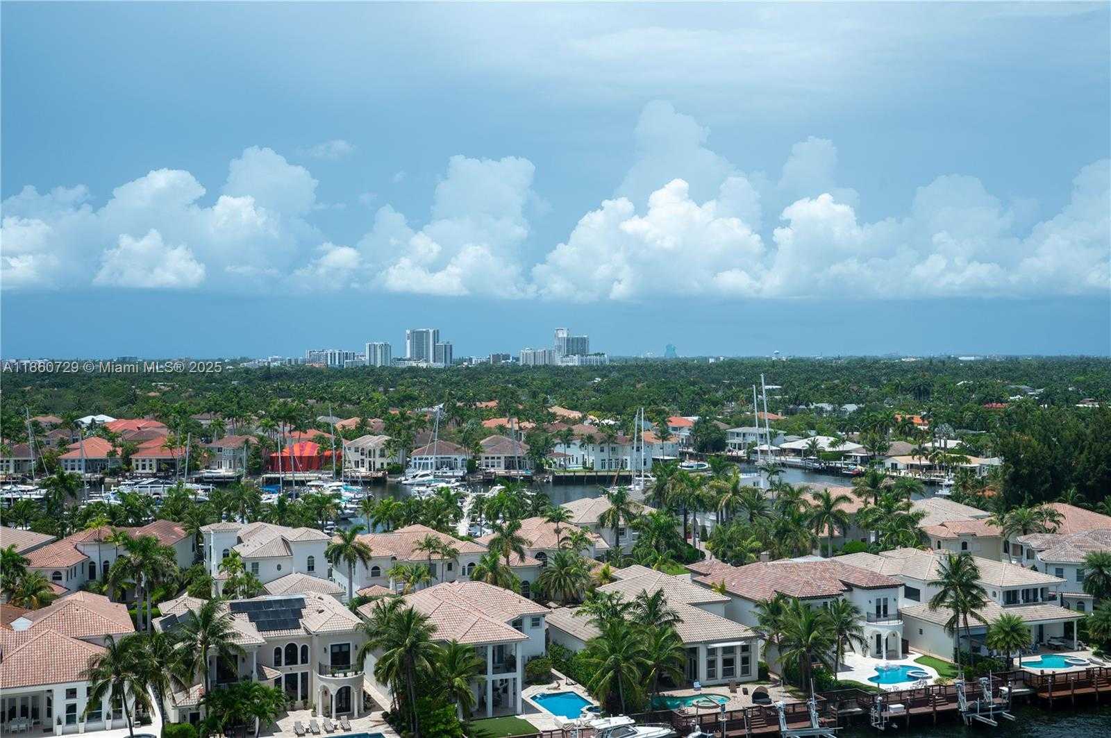 Small Image of 1410 SOUTH OCEAN DR #1406, Hollywood Number 2