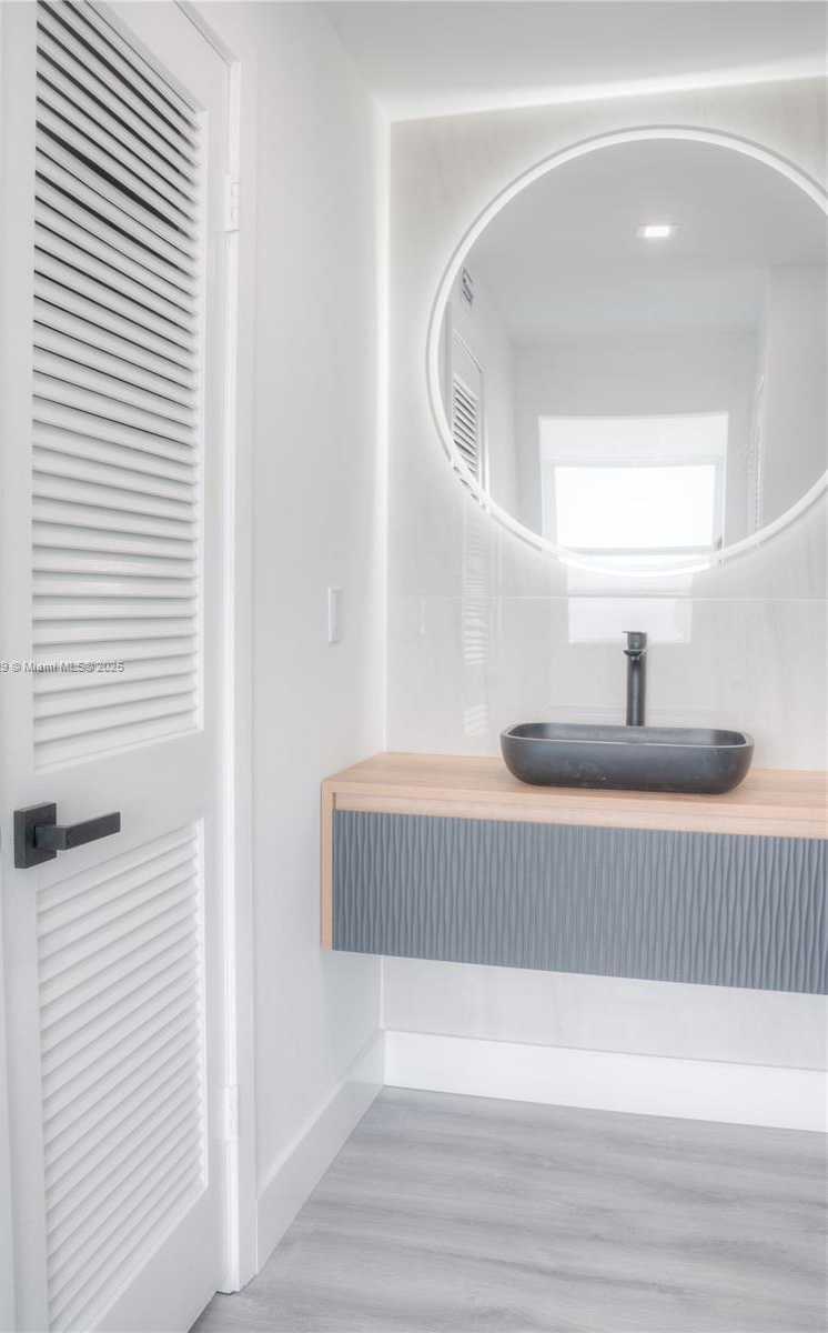 Small Image of 1410 SOUTH OCEAN DR #1406, Hollywood Number 27