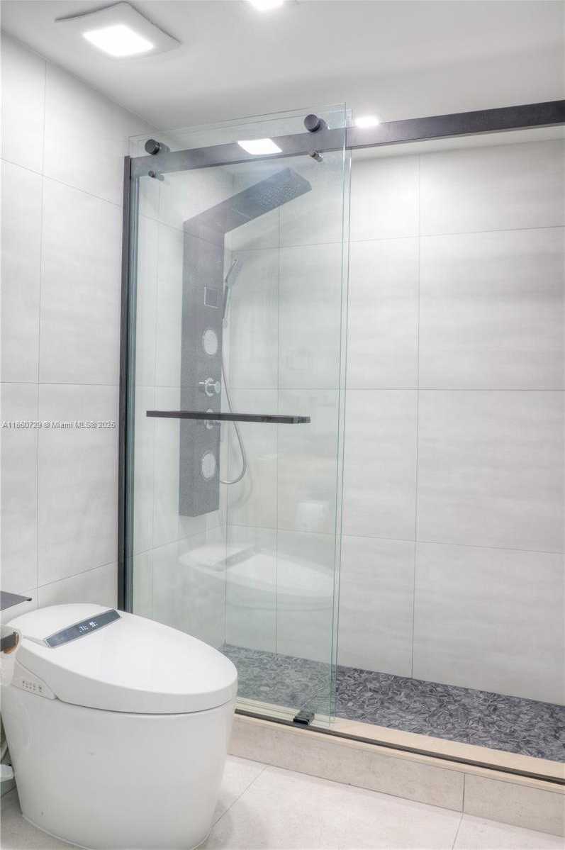 Small Image of 1410 SOUTH OCEAN DR #1406, Hollywood Number 30