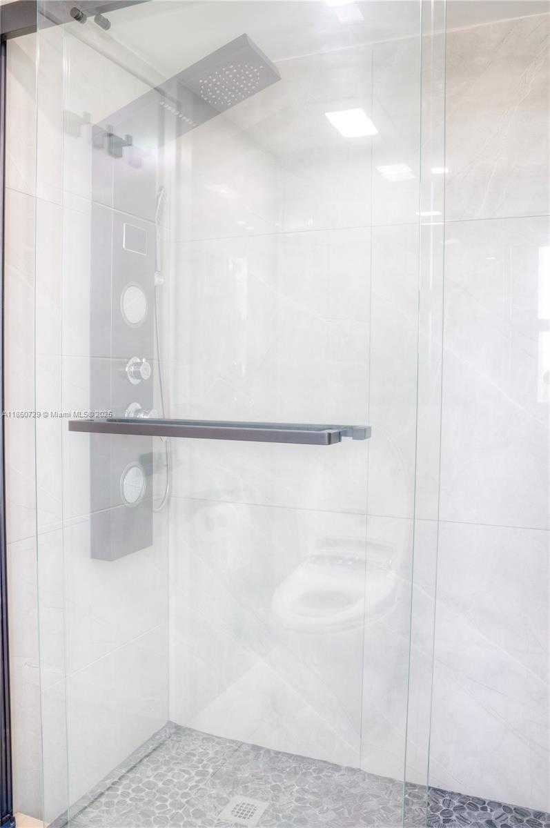 Small Image of 1410 SOUTH OCEAN DR #1406, Hollywood Number 32