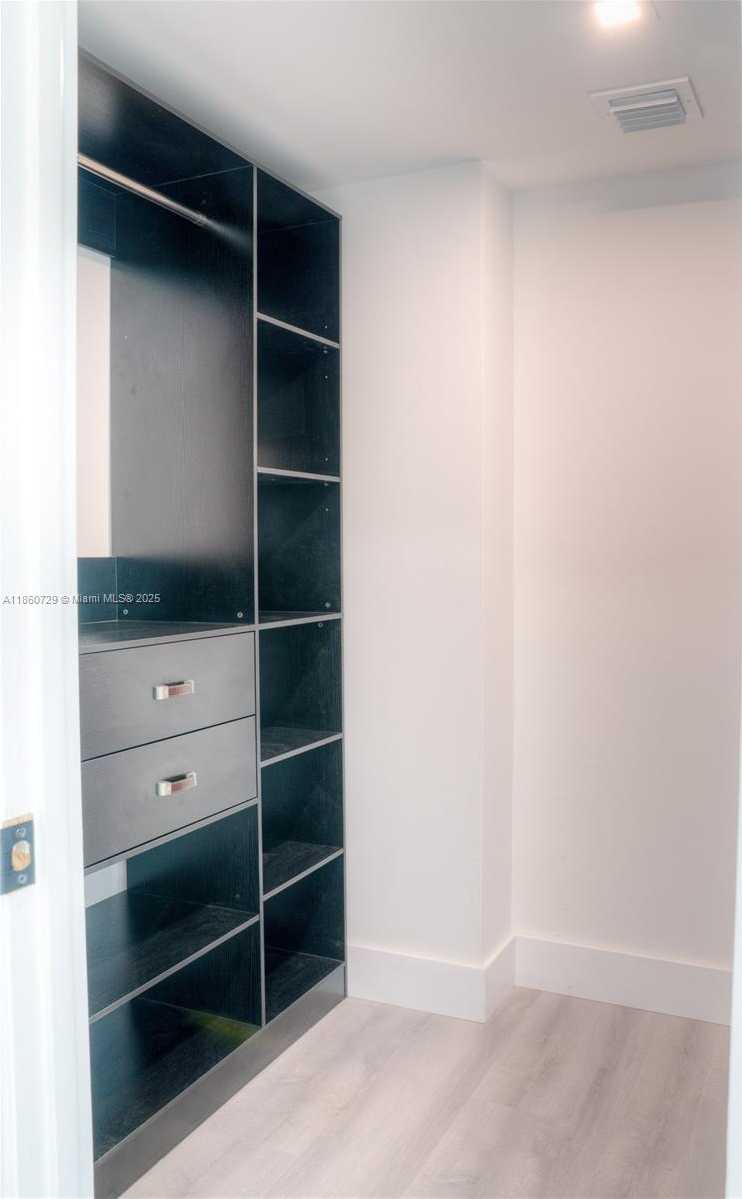 Small Image of 1410 SOUTH OCEAN DR #1406, Hollywood Number 35