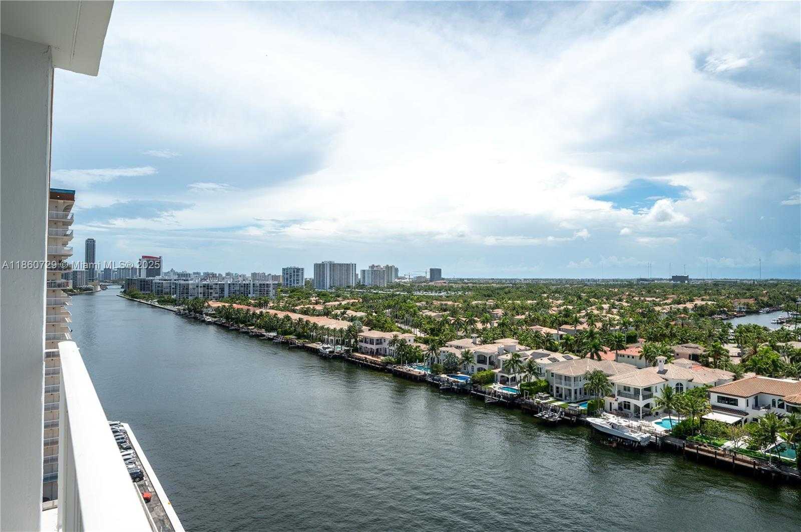 Small Image of 1410 SOUTH OCEAN DR #1406, Hollywood Number 5