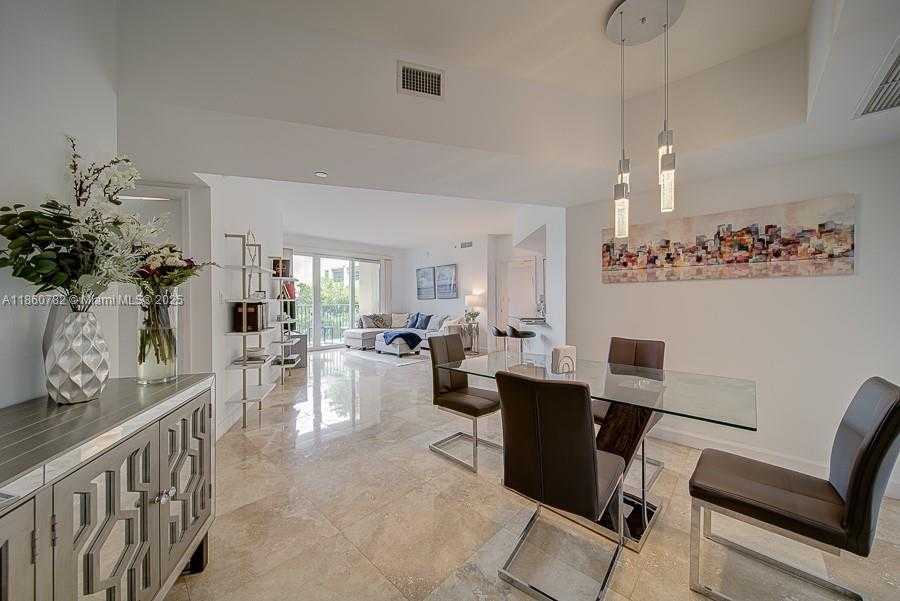 Small Image of 19900 EAST COUNTRY CLUB DR #308, Aventura Number 2
