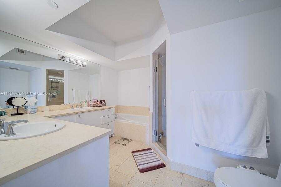 Small Image of 19900 EAST COUNTRY CLUB DR #308, Aventura Number 21