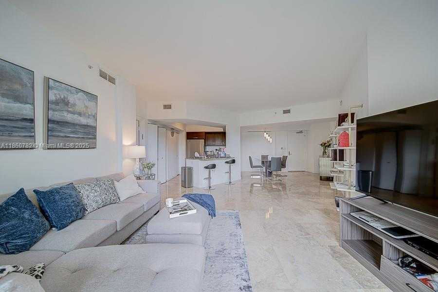Small Image of 19900 EAST COUNTRY CLUB DR #308, Aventura Number 25