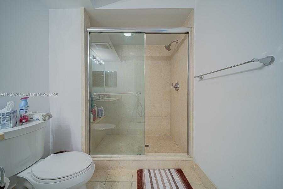 Small Image of 19900 EAST COUNTRY CLUB DR #308, Aventura Number 28