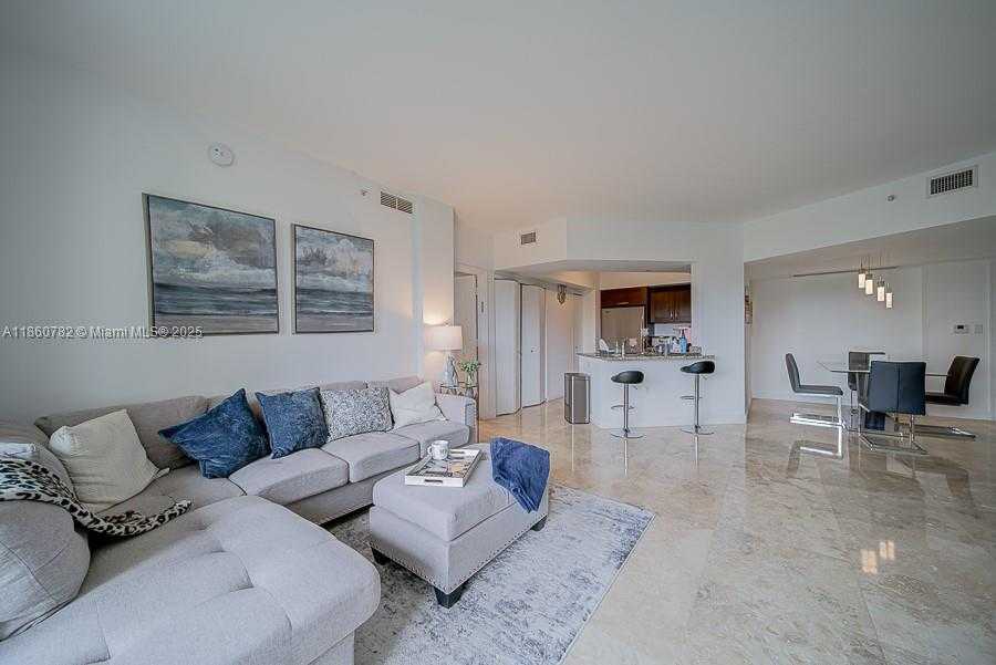 Small Image of 19900 EAST COUNTRY CLUB DR #308, Aventura Number 3
