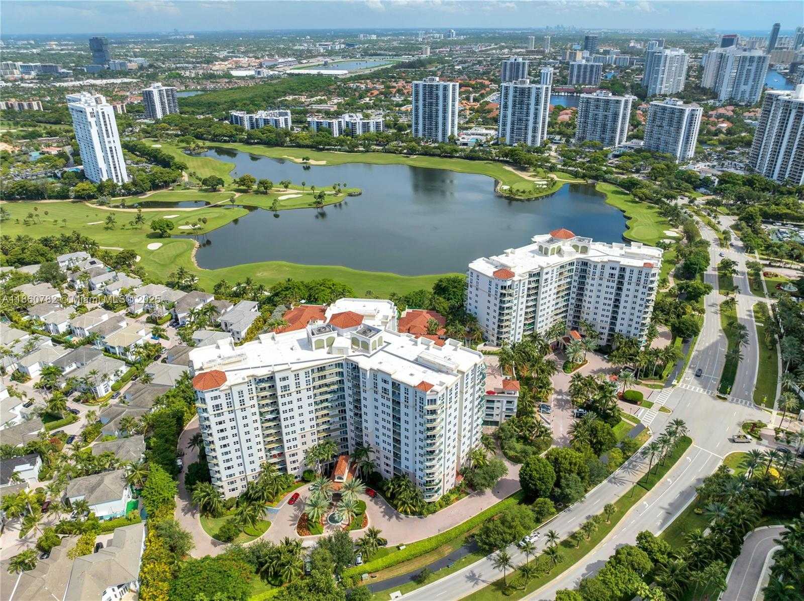Small Image of 19900 EAST COUNTRY CLUB DR #308, Aventura Number 37