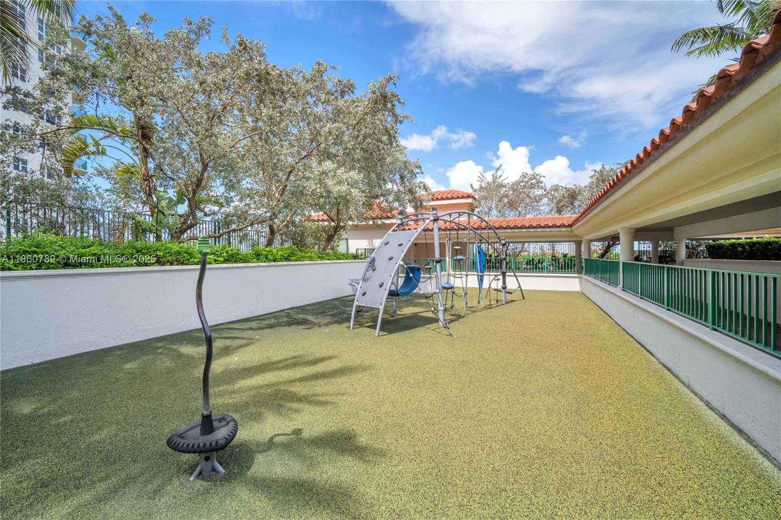 Small Image of 19900 EAST COUNTRY CLUB DR #308, Aventura Number 44