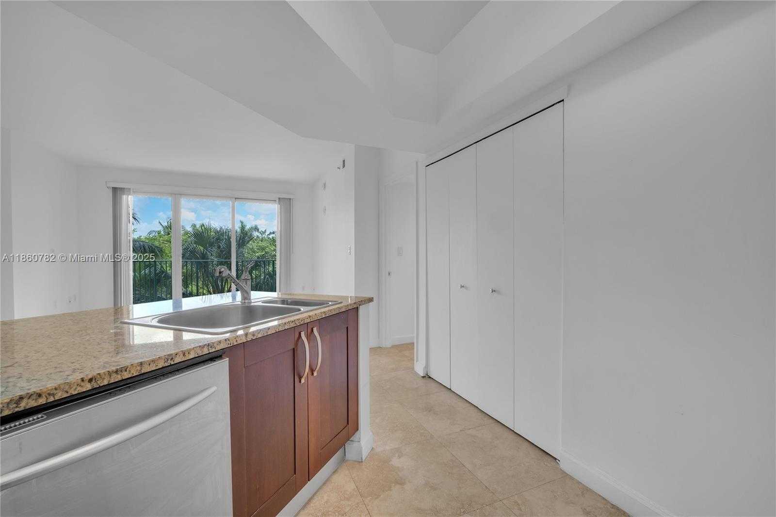 Small Image of 19900 EAST COUNTRY CLUB DR #308, Aventura Number 50